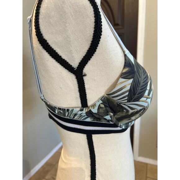 Victoria's Secret PINK Everywhere Push Up Bra - Picture 2 of 8